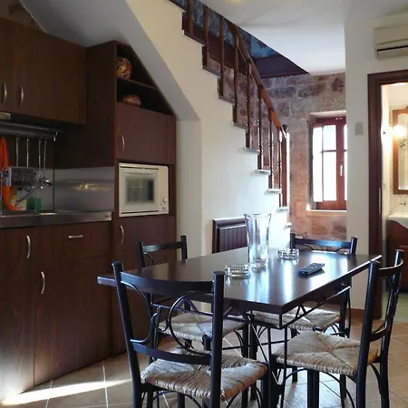 Xenonas Thalis Guest house