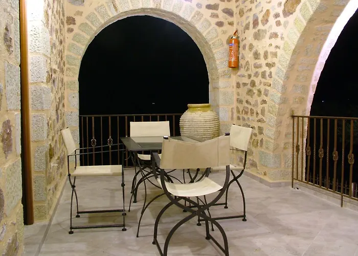 Xenonas Thalis Casa de hóspedes Skoutárion